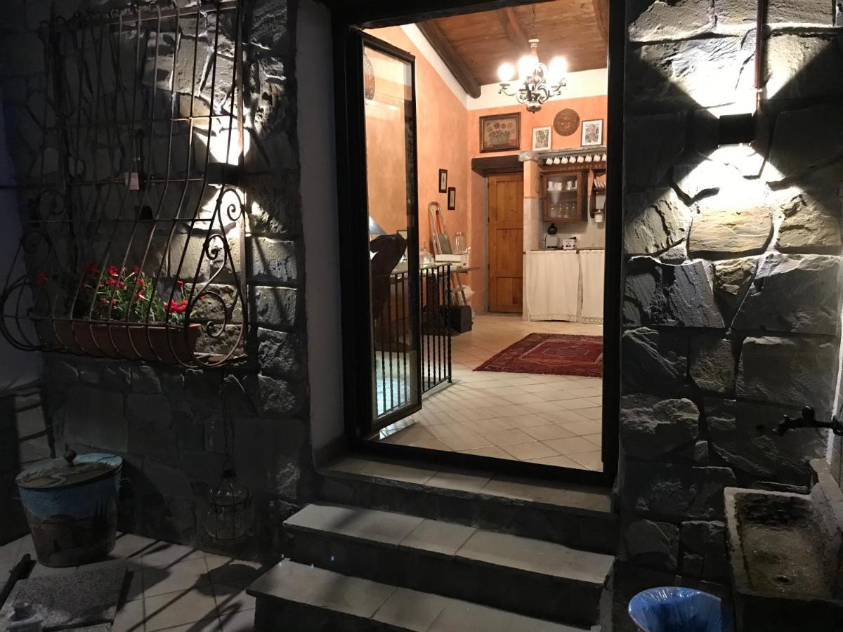 Borgo Manca Suite Sasso di Castalda Exterior photo