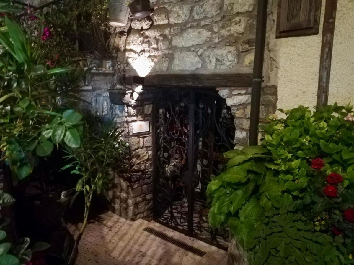 Borgo Manca Suite Sasso di Castalda Exterior photo